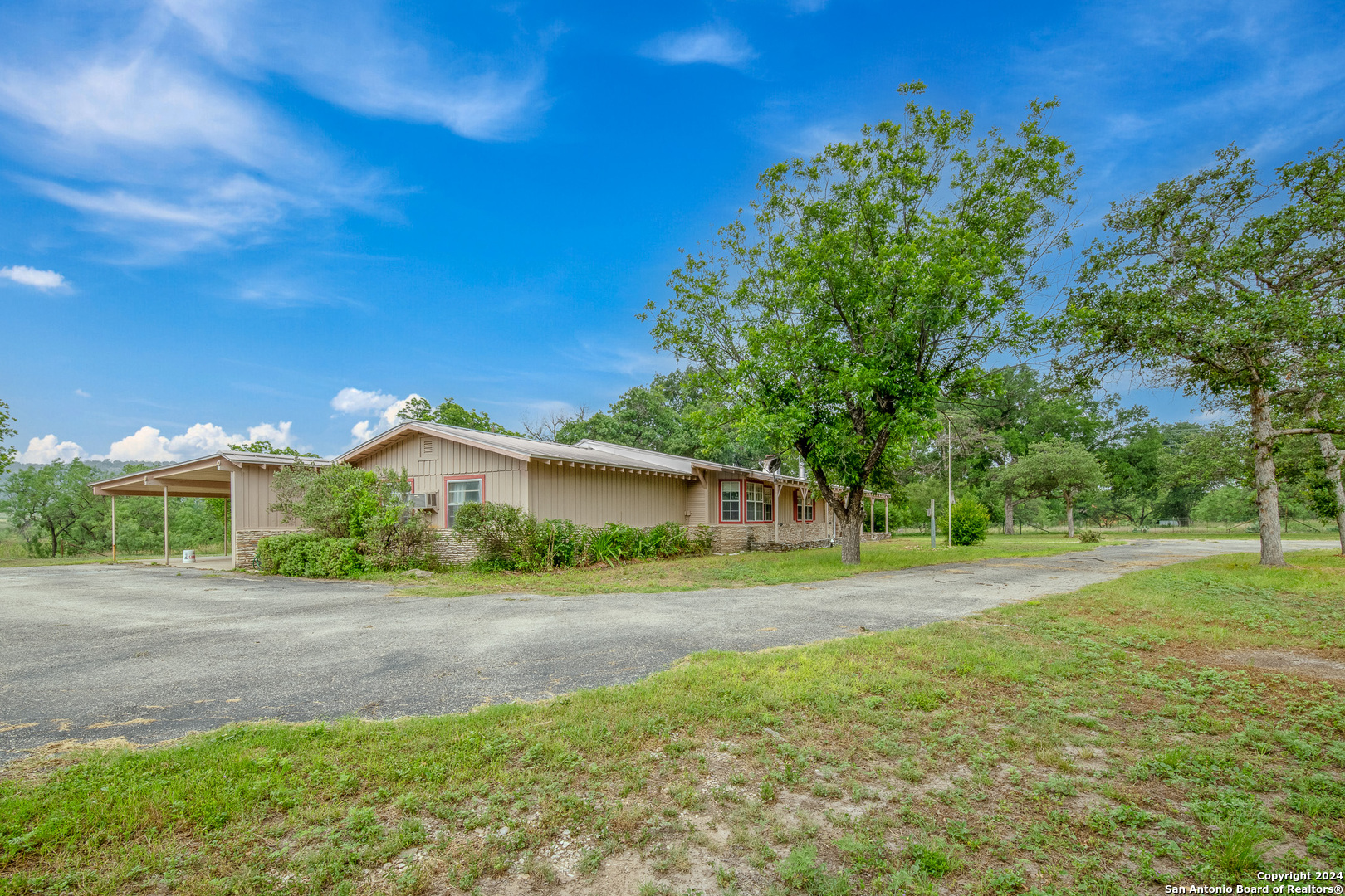 1457 West Ranch Road 1674 Junction, TX 76849 - Photo 22 of 36