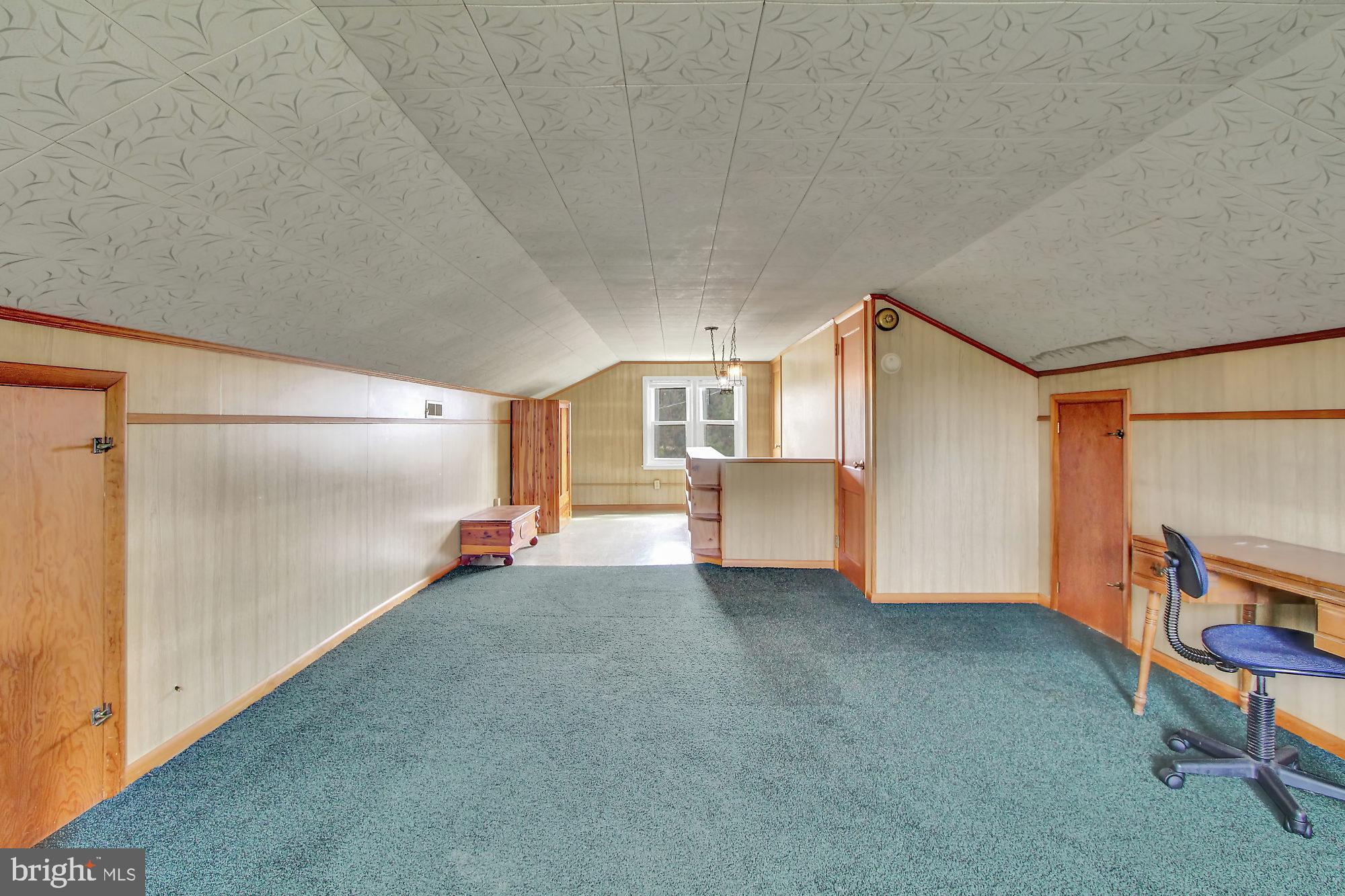 2291 Baker Road York, PA 17408 - Photo 17 of 28 Gallery Image 17