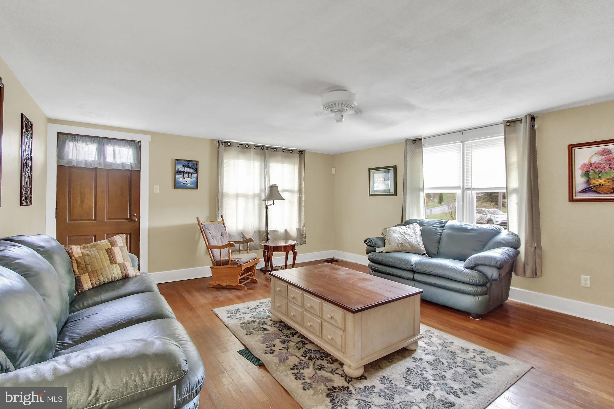 2291 Baker Road York, PA 17408 - Photo 3 of 28 Gallery Image 3