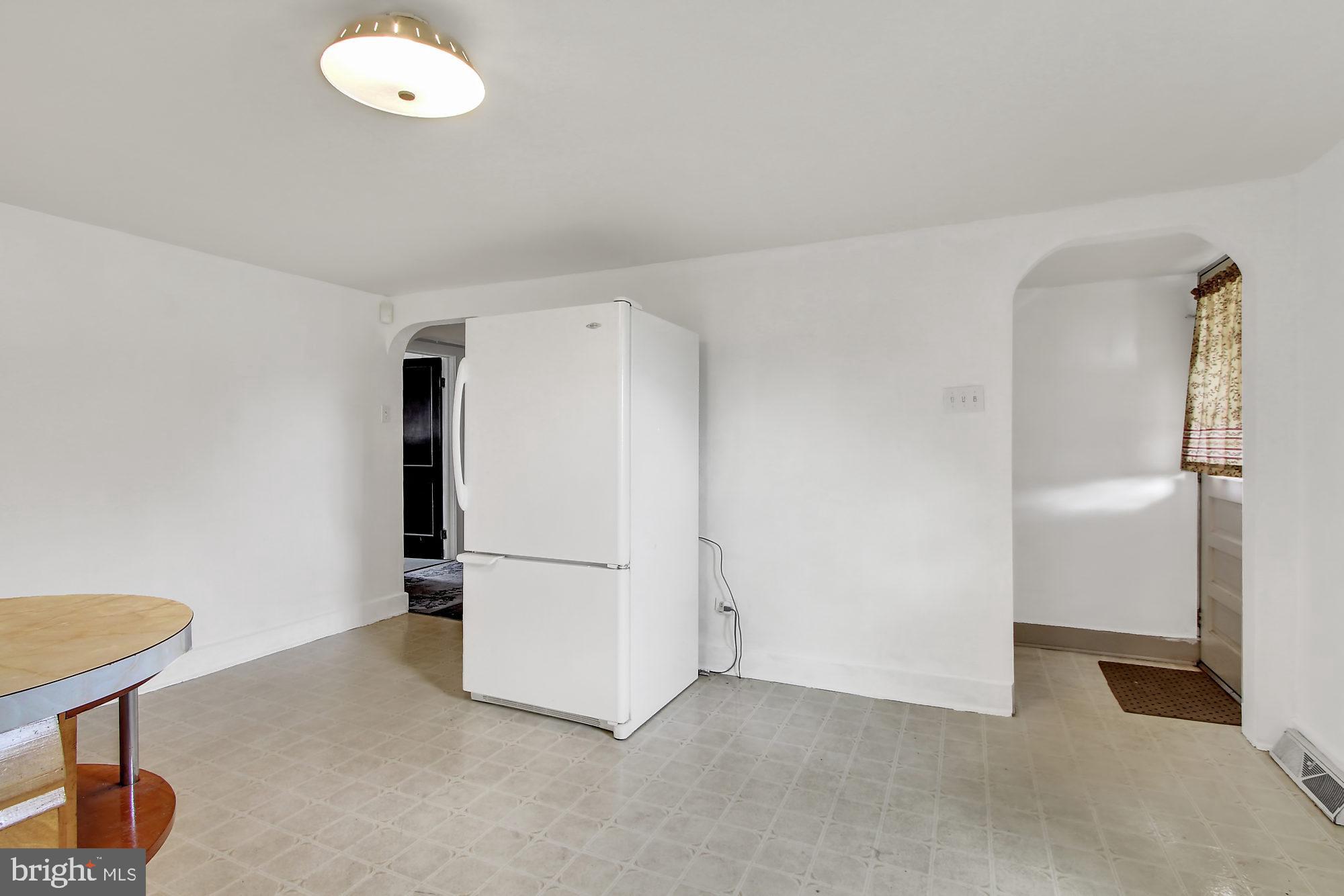 2291 Baker Road York, PA 17408 - Photo 9 of 28 Gallery Image 9