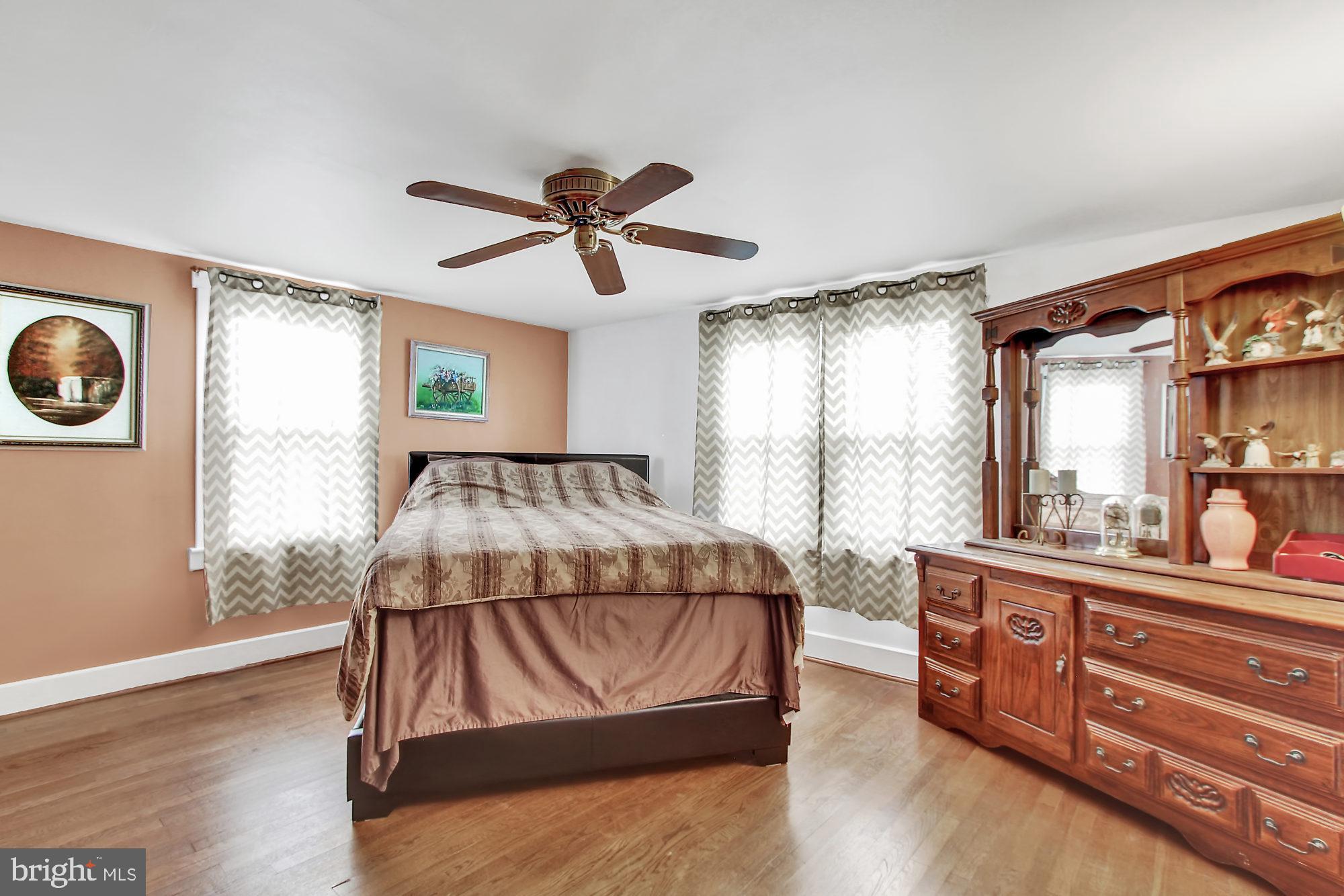 2291 Baker Road York, PA 17408 - Photo 10 of 28 Gallery Image 10