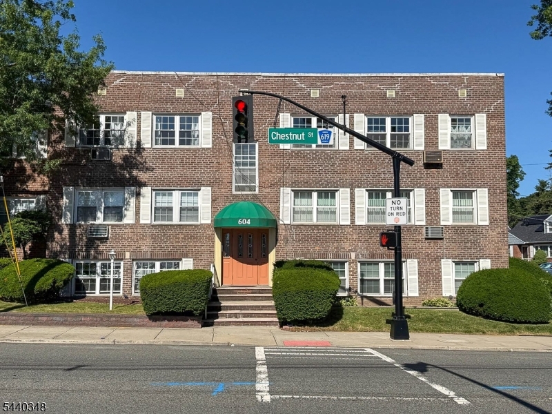 604 Chestnut Street, Unit D Union, NJ 07083 - Photo 1 of 10