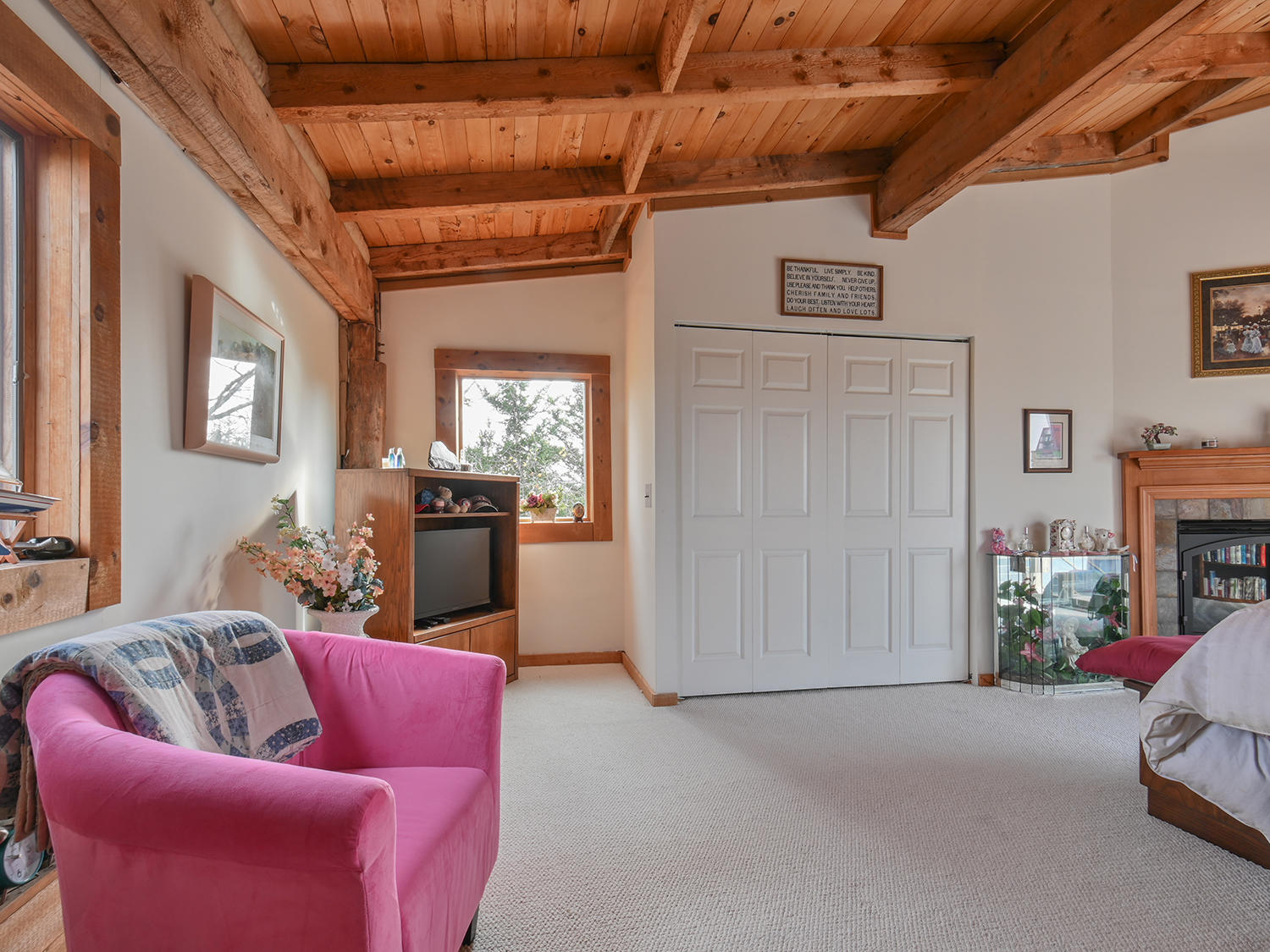 107 Ferry Road Swans Island, ME 04685 - Photo 17 of 39 Bedroom2