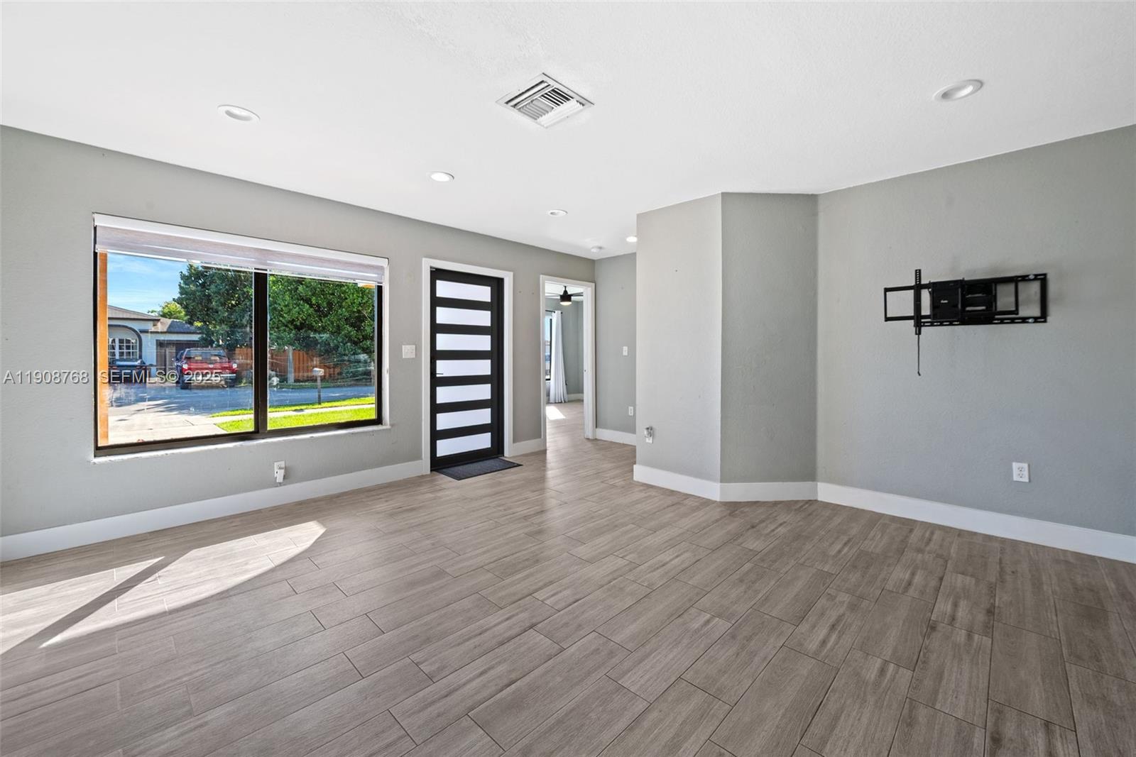 27150 Southwest 134th Place Homestead, FL 33032 - Photo 3 of 26