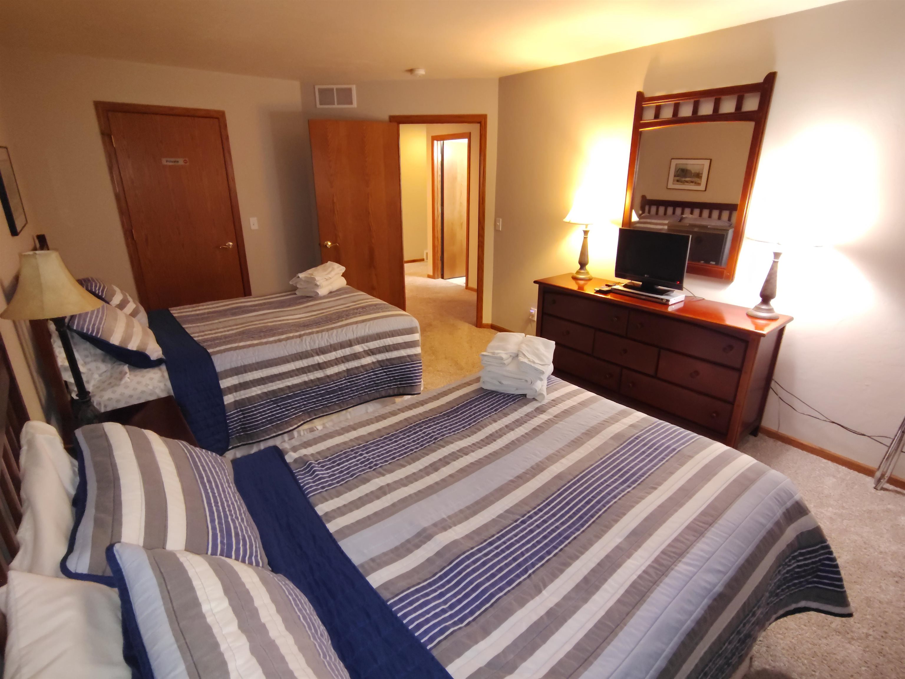 7585 Meadow Ridge Road, Unit J40 Egg Harbor, WI 54209 - Photo 27 of 40