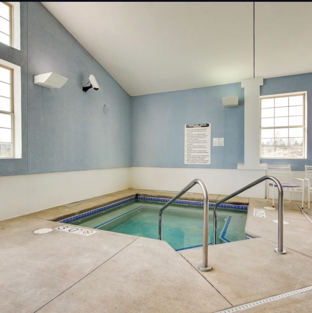 7585 Meadow Ridge Road, Unit J40 Egg Harbor, WI 54209 - Photo 3 of 40