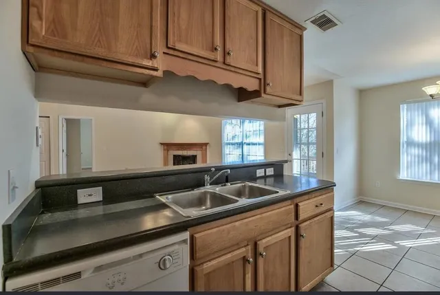 $1,800 | 6811 Donerail Trail, Tallahassee, FL 32309