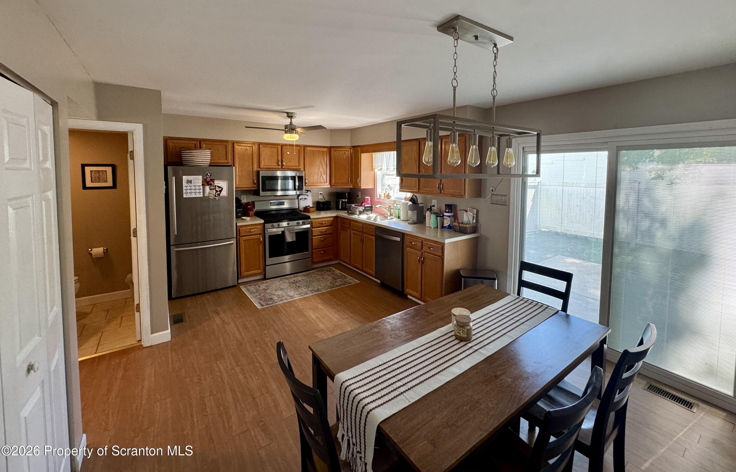 542 Laurel Court Exeter, PA 18643 - Photo 6 of 22 IMG_3951