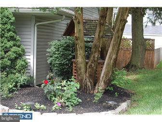 56 Hawk Road Levittown, PA 19056 - Photo 2 of 12 Exterior Side
