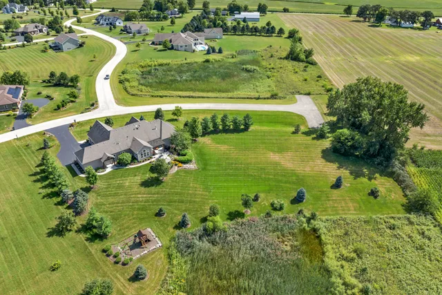 $860,000 | 45-w210 Timberview Drive, Hampshire, IL 60140