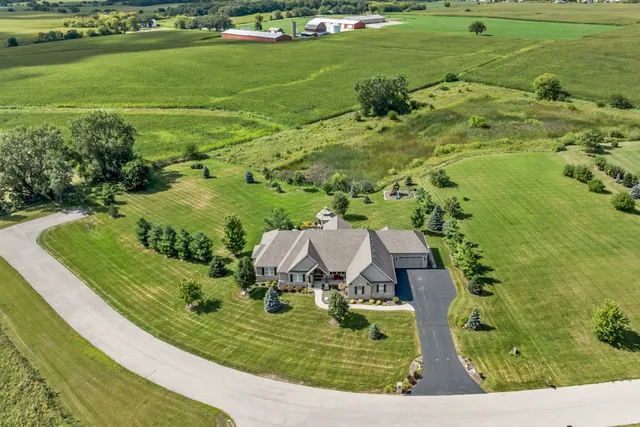 $860,000 | 45-w210 Timberview Drive, Hampshire, IL 60140