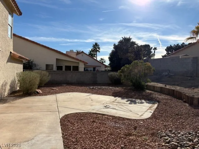 $2,050 | 215 Pocahontas Court, Henderson, NV 89074