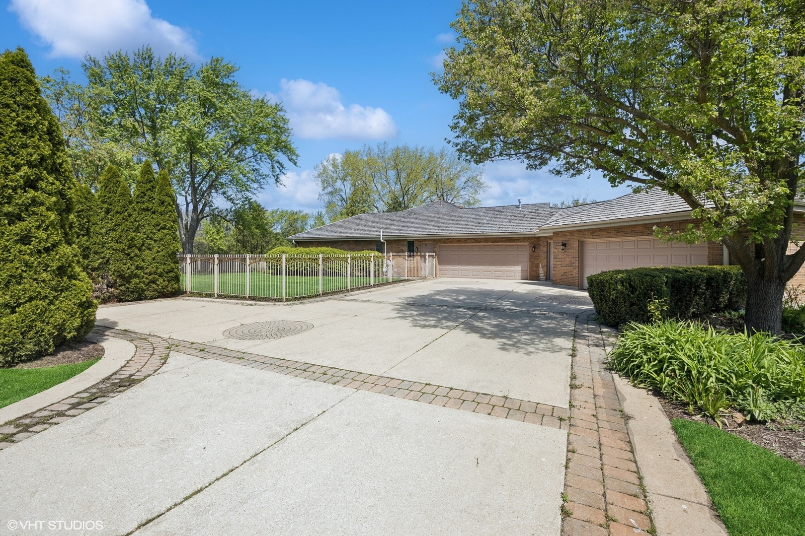 10S180 South Madison Street Burr Ridge, IL 60527 - Photo 4 of 52 Gallery Image 4