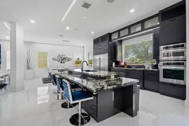 $999,000 | 682 Cresta Circle, West Palm Beach, FL 33413