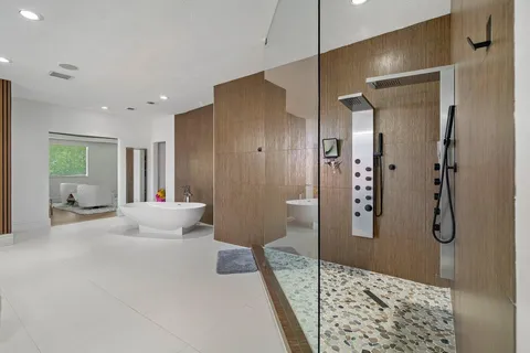 $999,000 | 682 Cresta Circle, West Palm Beach, FL 33413