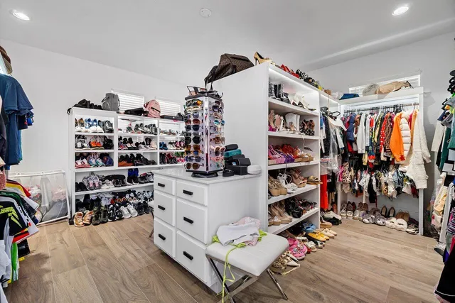 $999,000 | 682 Cresta Circle, West Palm Beach, FL 33413