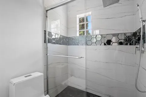 $999,000 | 682 Cresta Circle, West Palm Beach, FL 33413