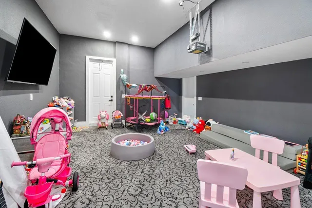 $999,000 | 682 Cresta Circle, West Palm Beach, FL 33413