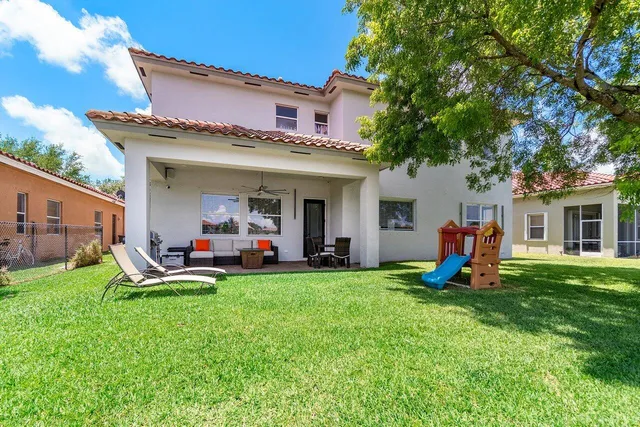 $999,000 | 682 Cresta Circle, West Palm Beach, FL 33413