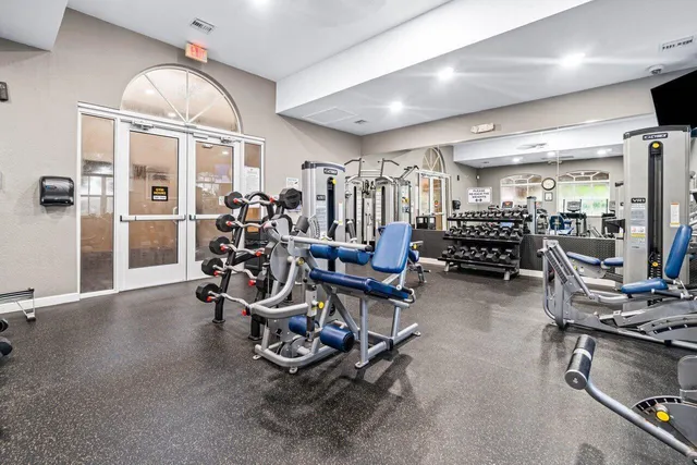 $999,000 | 682 Cresta Circle, West Palm Beach, FL 33413