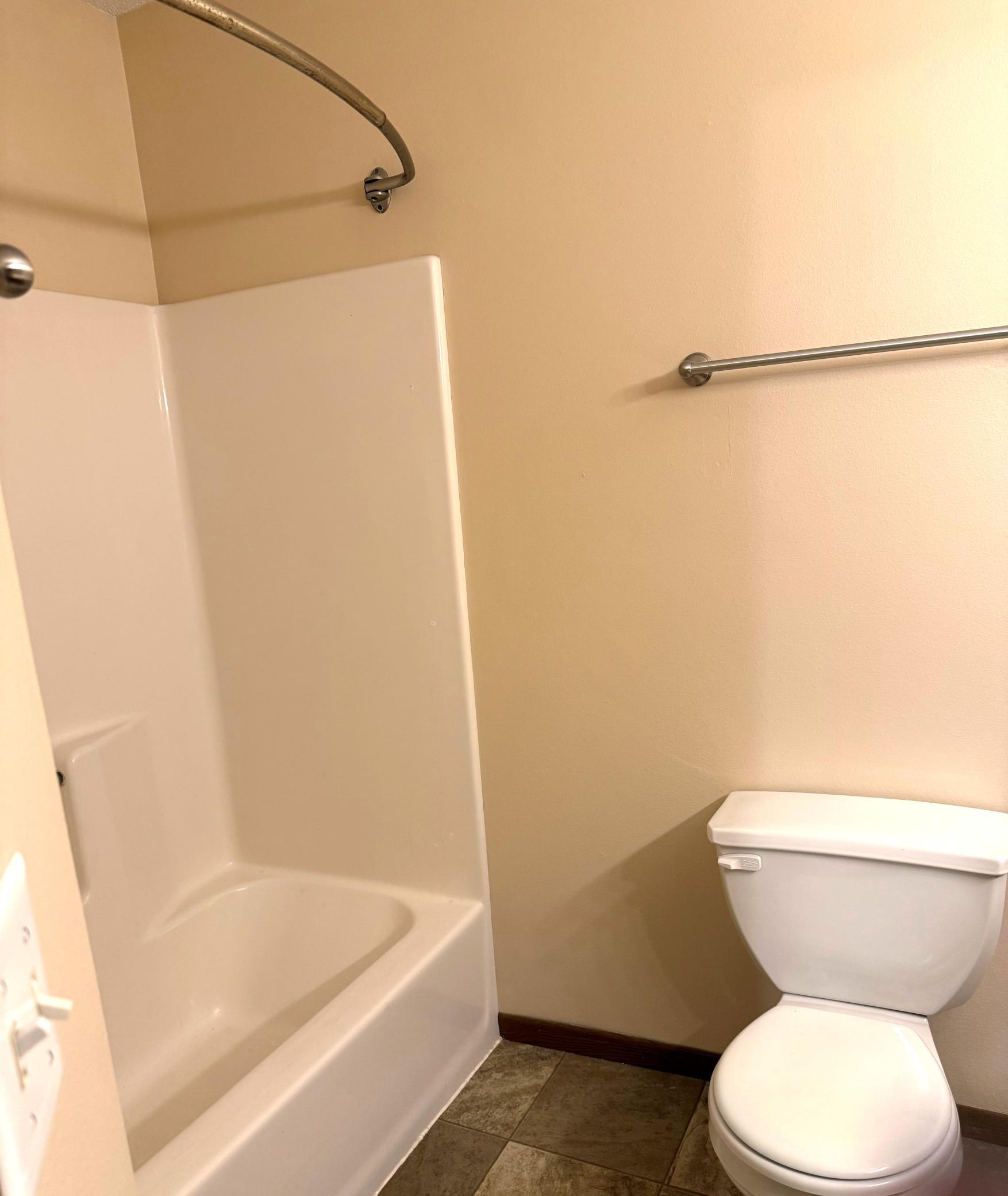 1706 Lincoln Avenue, Unit 2 Montevideo, MN 56265 - Photo 15 of 24