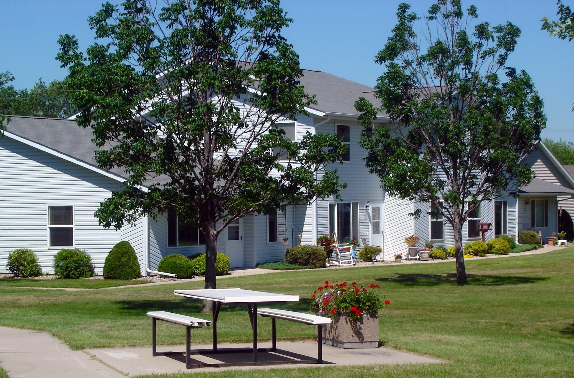 1706 Lincoln Avenue, Unit 2 Montevideo, MN 56265 - Photo 23 of 24