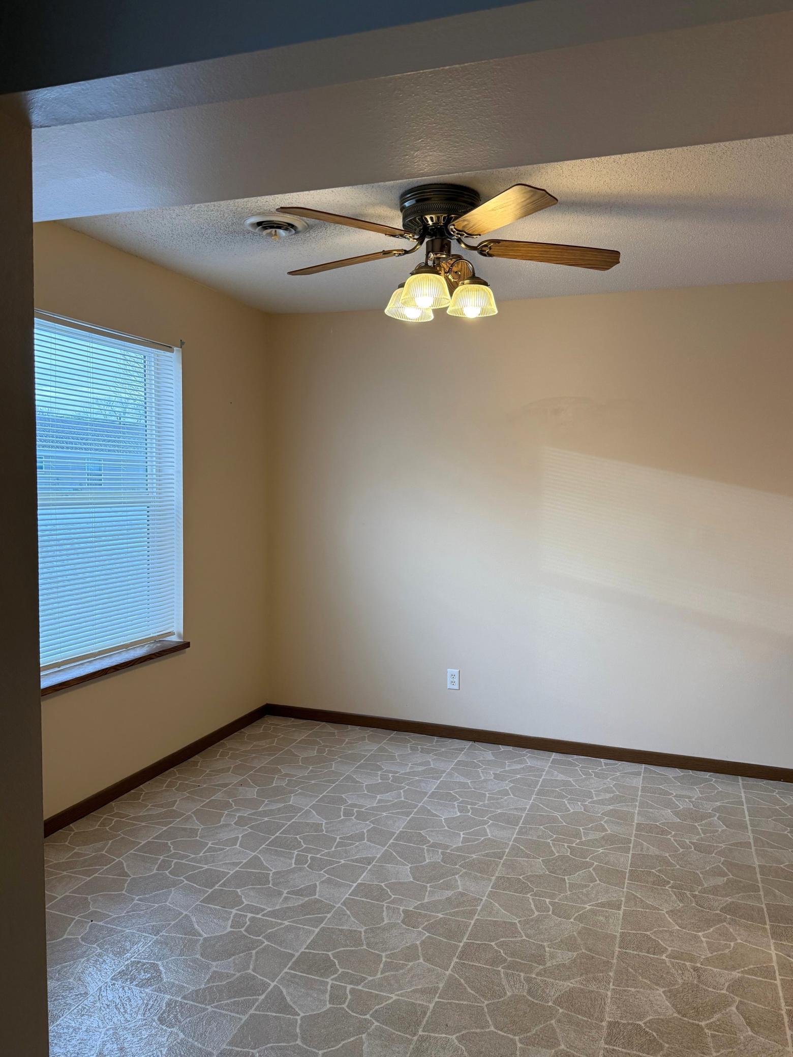 1706 Lincoln Avenue, Unit 2 Montevideo, MN 56265 - Photo 4 of 24