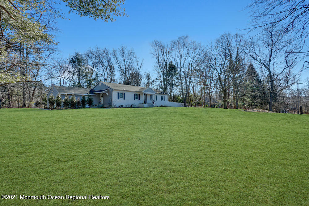 39 Schanck Road Holmdel, NJ 07733 - Photo 1 of 16 005_dsc02920-dsc02924