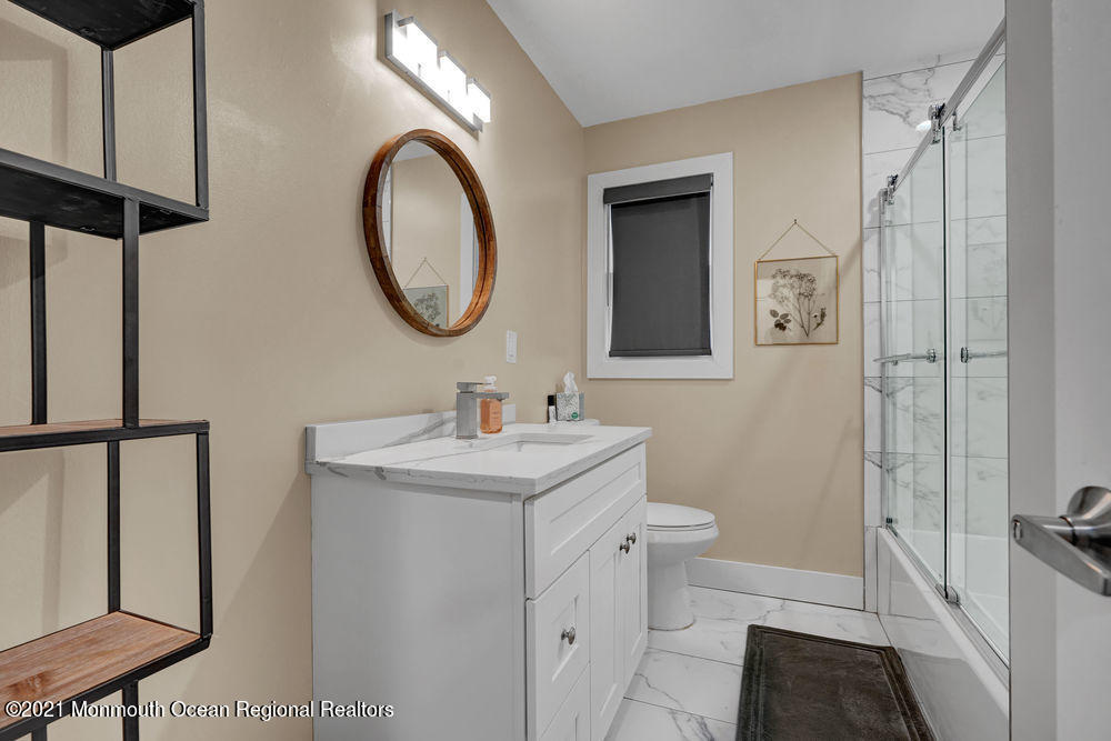 39 Schanck Road Holmdel, NJ 07733 - Photo 11 of 16 039_dsc02820