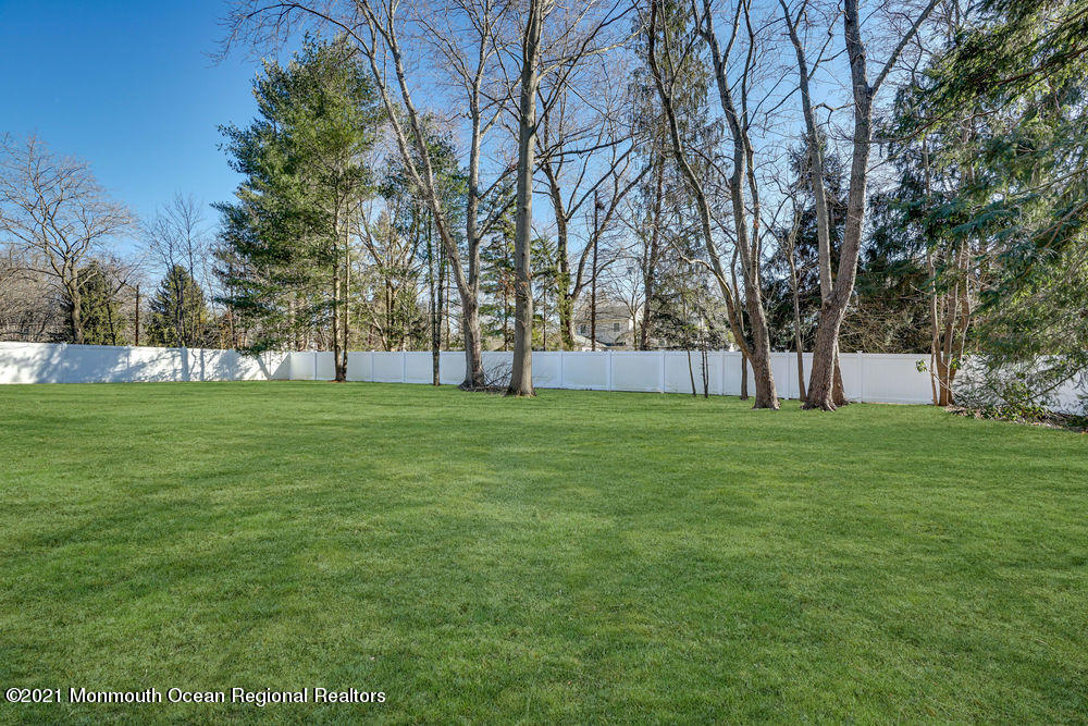 39 Schanck Road Holmdel, NJ 07733 - Photo 16 of 16 064_dsc02965-dsc02969