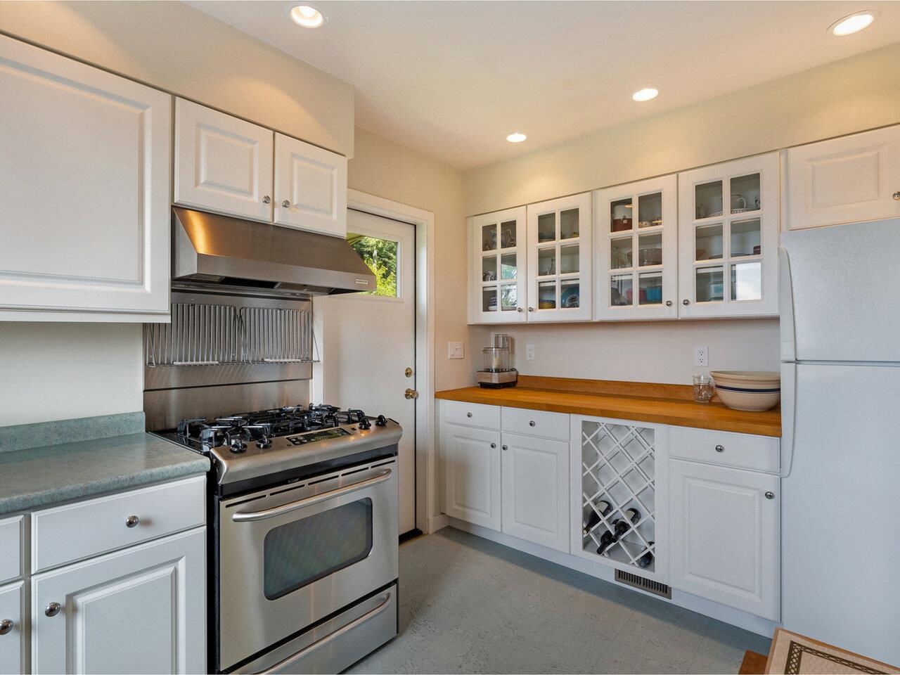22 Deforest Road Burlington, VT 05401 - Photo 14 of 40 Gallery Image 14