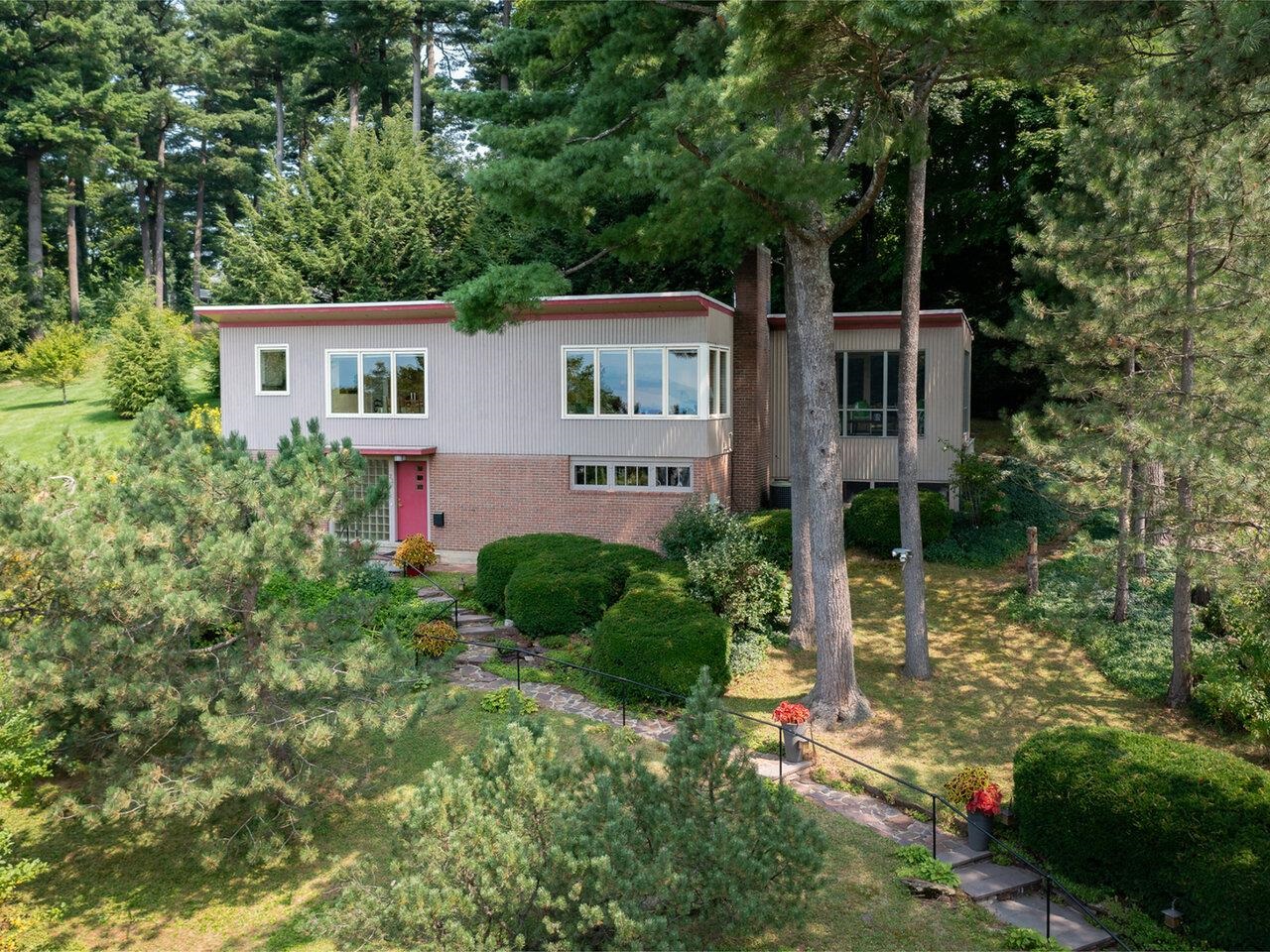 22 Deforest Road Burlington, VT 05401 - Photo 24 of 40 Gallery Image 24