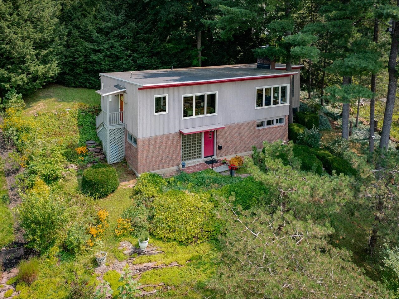 22 Deforest Road Burlington, VT 05401 - Photo 37 of 40 Gallery Image 37