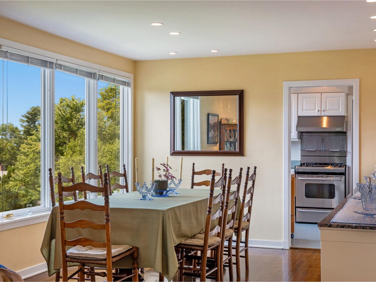 22 Deforest Road Burlington, VT 05401 - Photo 10 of 40 Gallery Image 10