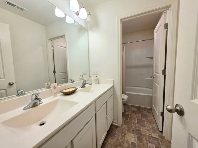 $449,900 | 2381 Fairview Circle, Woodstock, IL 60098