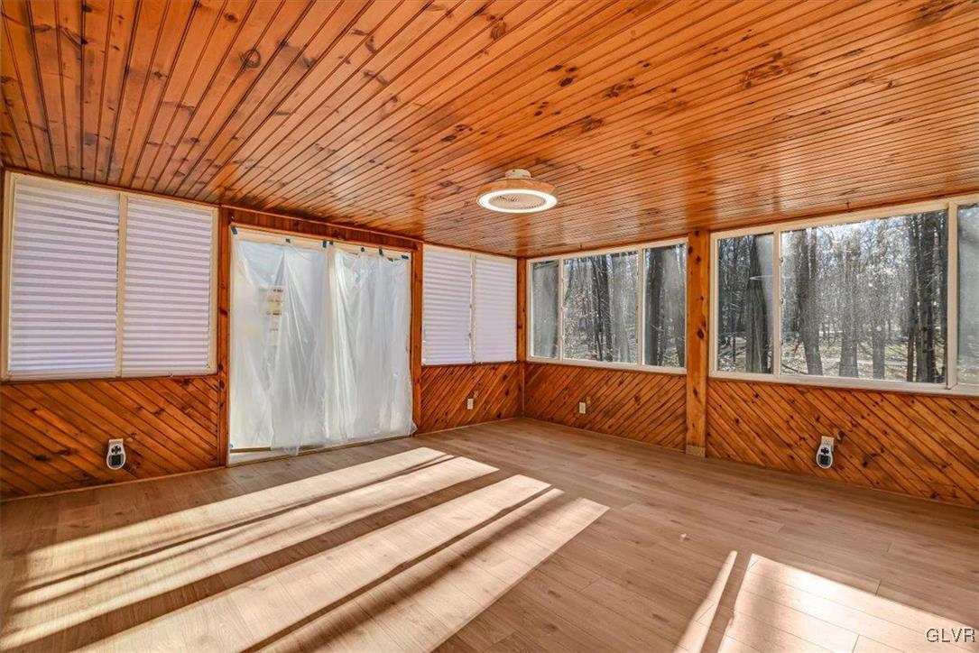 218 Sundance Road Effort, PA 18330 - Photo 29 of 65 Sunroom