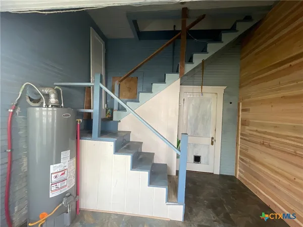 $190,000 | 215 West Main Street, Lometa, TX 76853