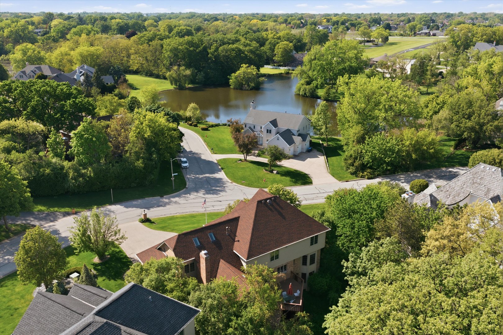 8701 Lake Ridge Drive Darien, IL 60561 - Photo 3 of 38