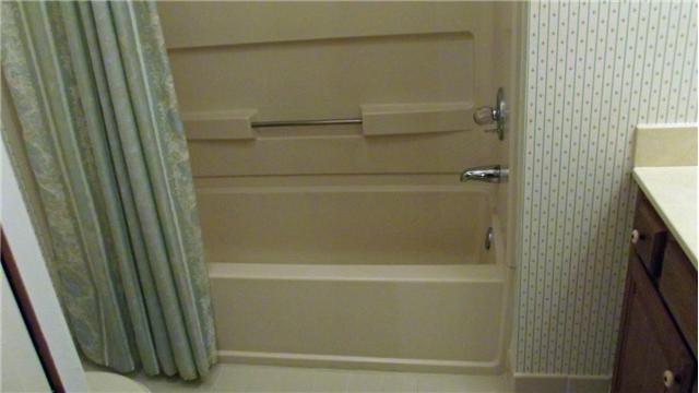 118 Pepper Ridge Circle Antioch, TN 37013 - Photo 10 of 20 Full hall bath on second floor