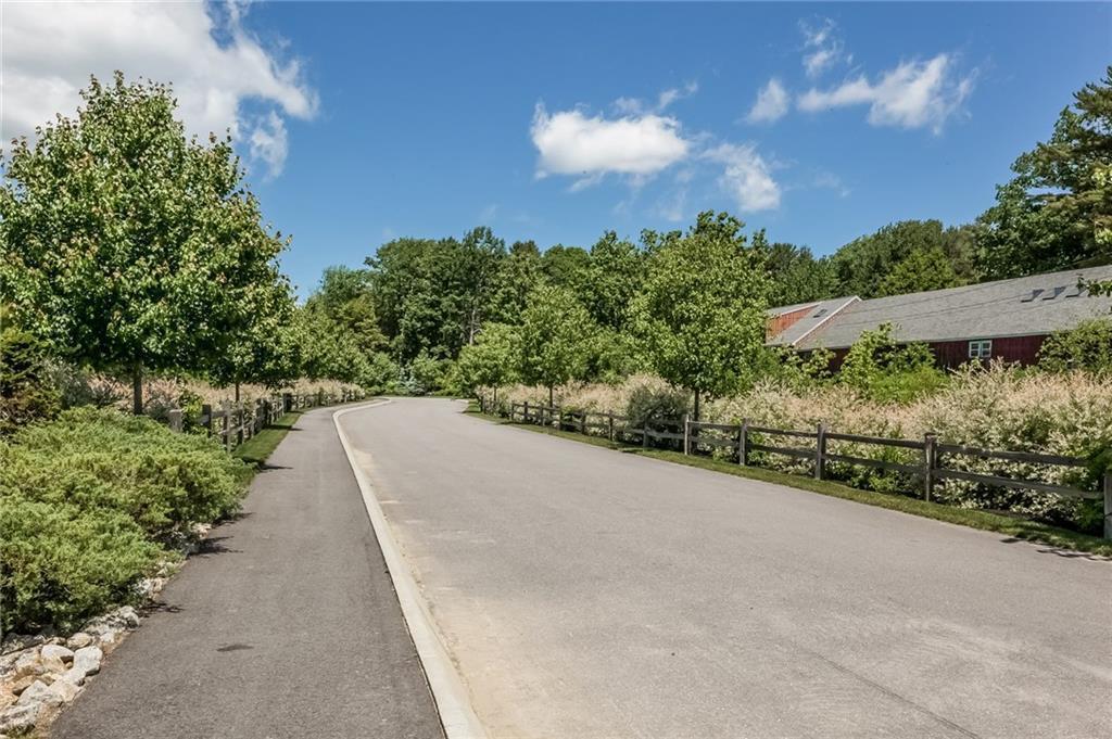 9 Commodore Way Kennebunk, ME 04043 - Photo 4 of 11 Road Sidewalk