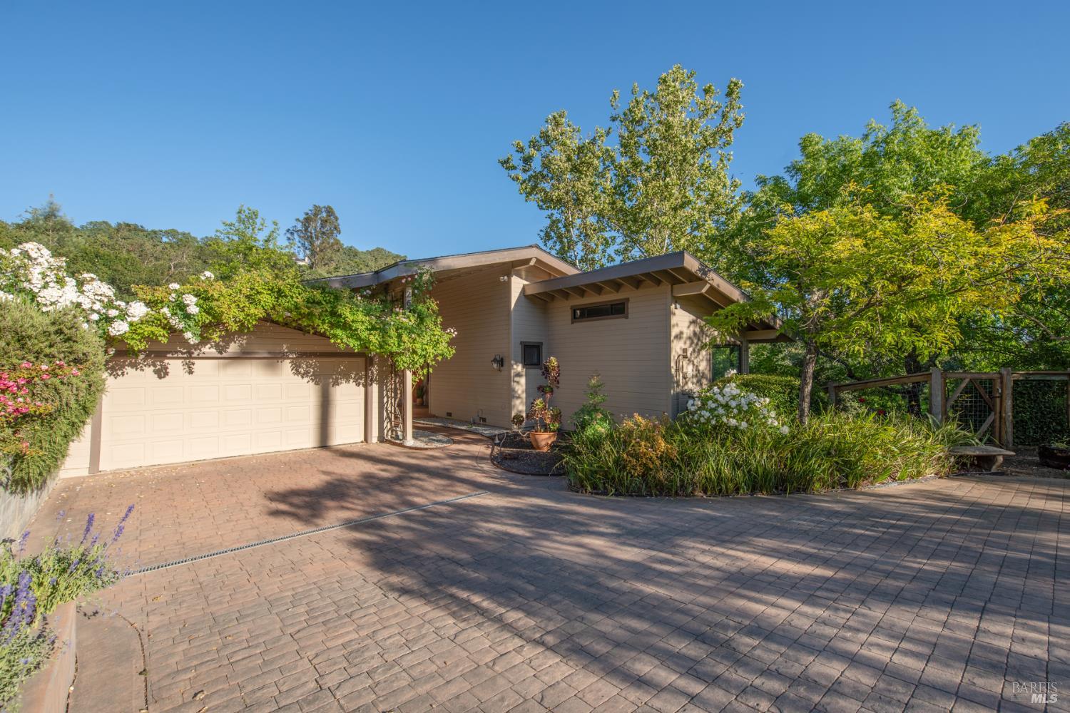 26828 River Road Cloverdale, CA 95425 - Photo 5 of 22