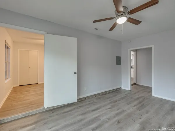 $1,800 | 12226 La Barca Street, San Antonio, TX 78233