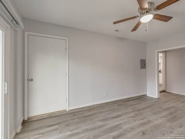 $1,800 | 12226 La Barca Street, San Antonio, TX 78233