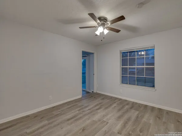 $1,800 | 12226 La Barca Street, San Antonio, TX 78233