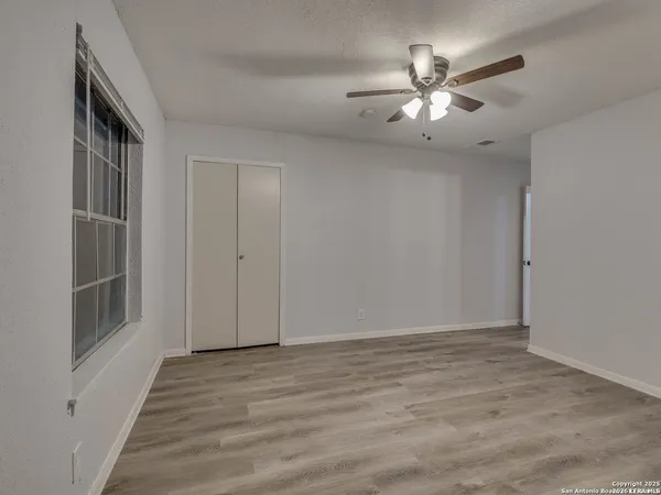 $1,800 | 12226 La Barca Street, San Antonio, TX 78233