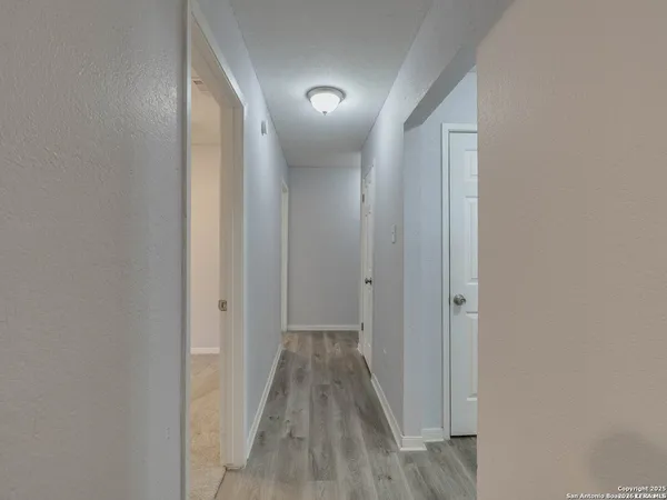 $1,800 | 12226 La Barca Street, San Antonio, TX 78233