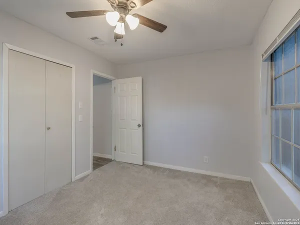 $1,800 | 12226 La Barca Street, San Antonio, TX 78233