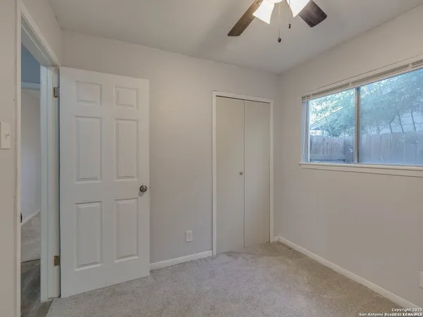 $1,800 | 12226 La Barca Street, San Antonio, TX 78233