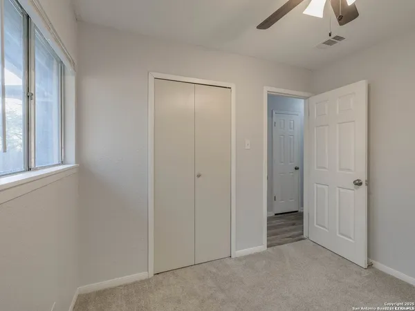 $1,800 | 12226 La Barca Street, San Antonio, TX 78233