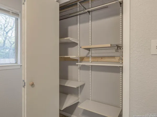 $1,800 | 12226 La Barca Street, San Antonio, TX 78233